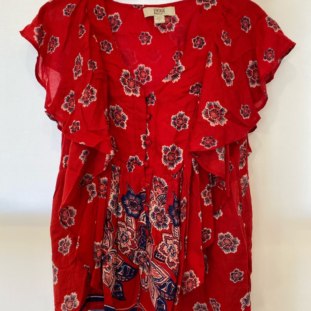 Vintage America • Red and Blue Floral Blouse